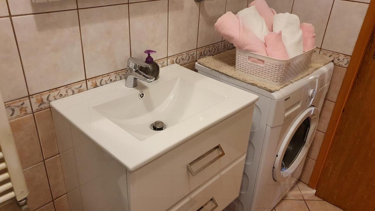 Apartment Nevenka Krk Town Bagian luar foto